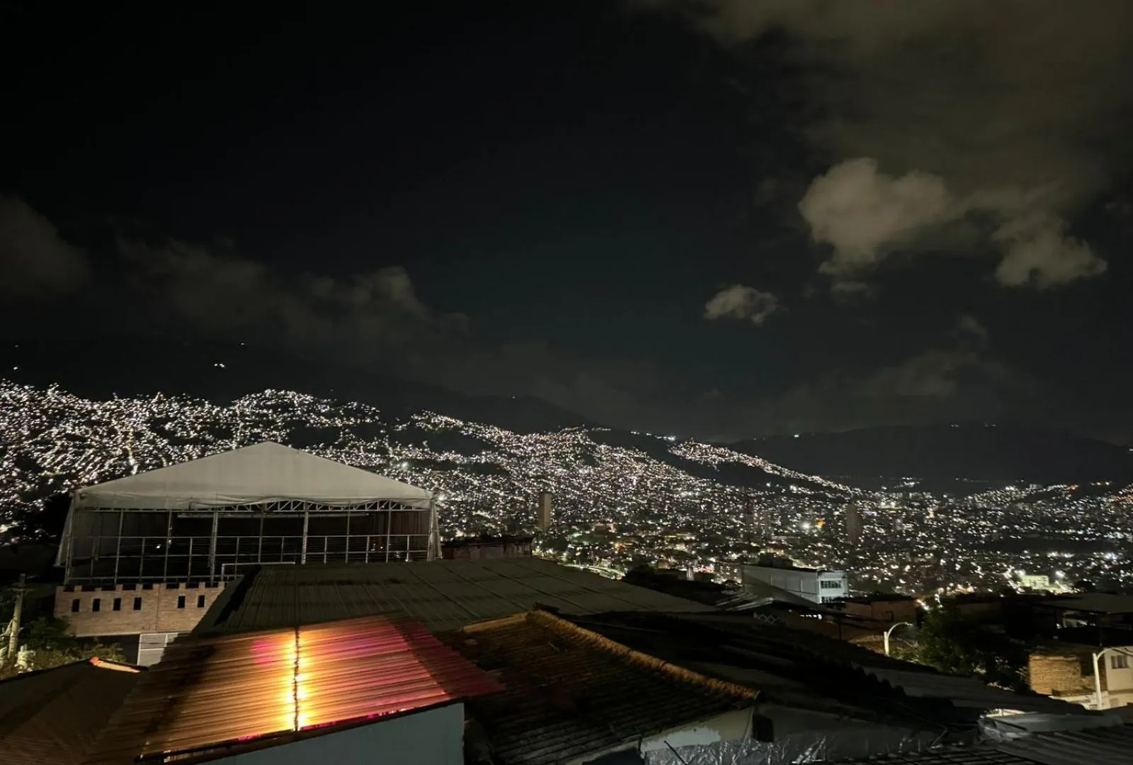 Hotel Atlantis Luxury Medellin 3*,  Colombia